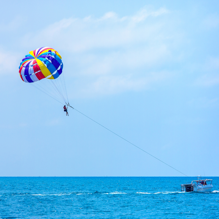 Parasailing In Dubai