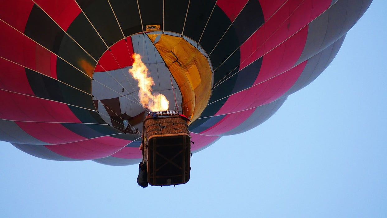 Exclusive Private Hot Air Balloon Experience Over Dubai’s Desert for Up to Six