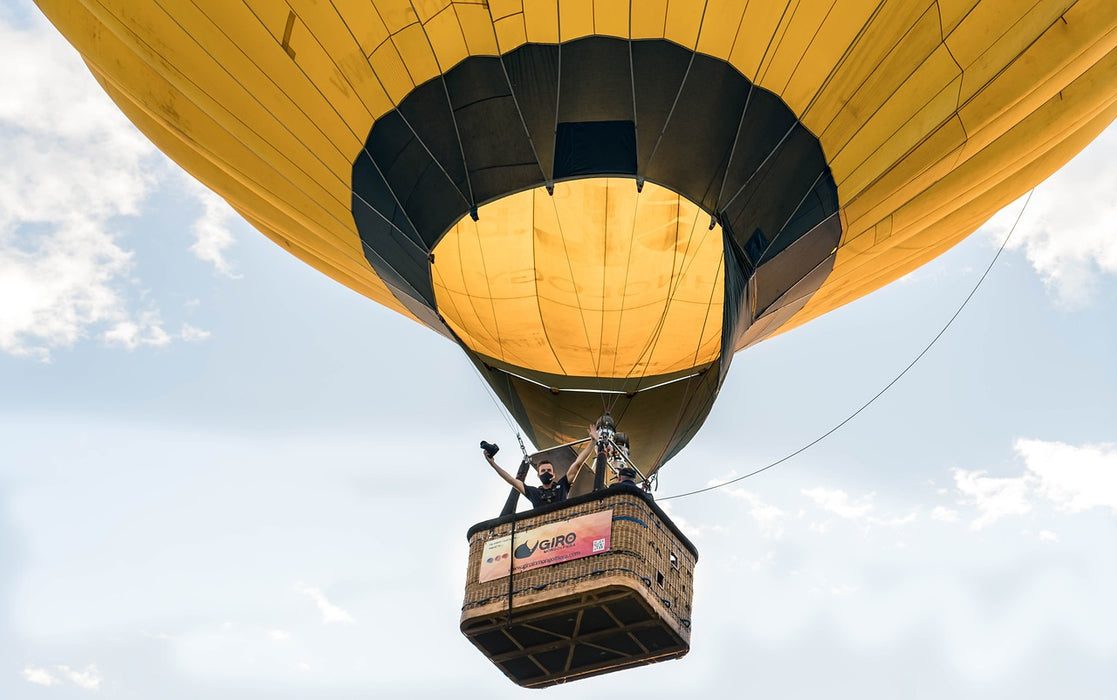 Exclusive Private Hot Air Balloon Experience Over Dubai’s Desert for Up to Six